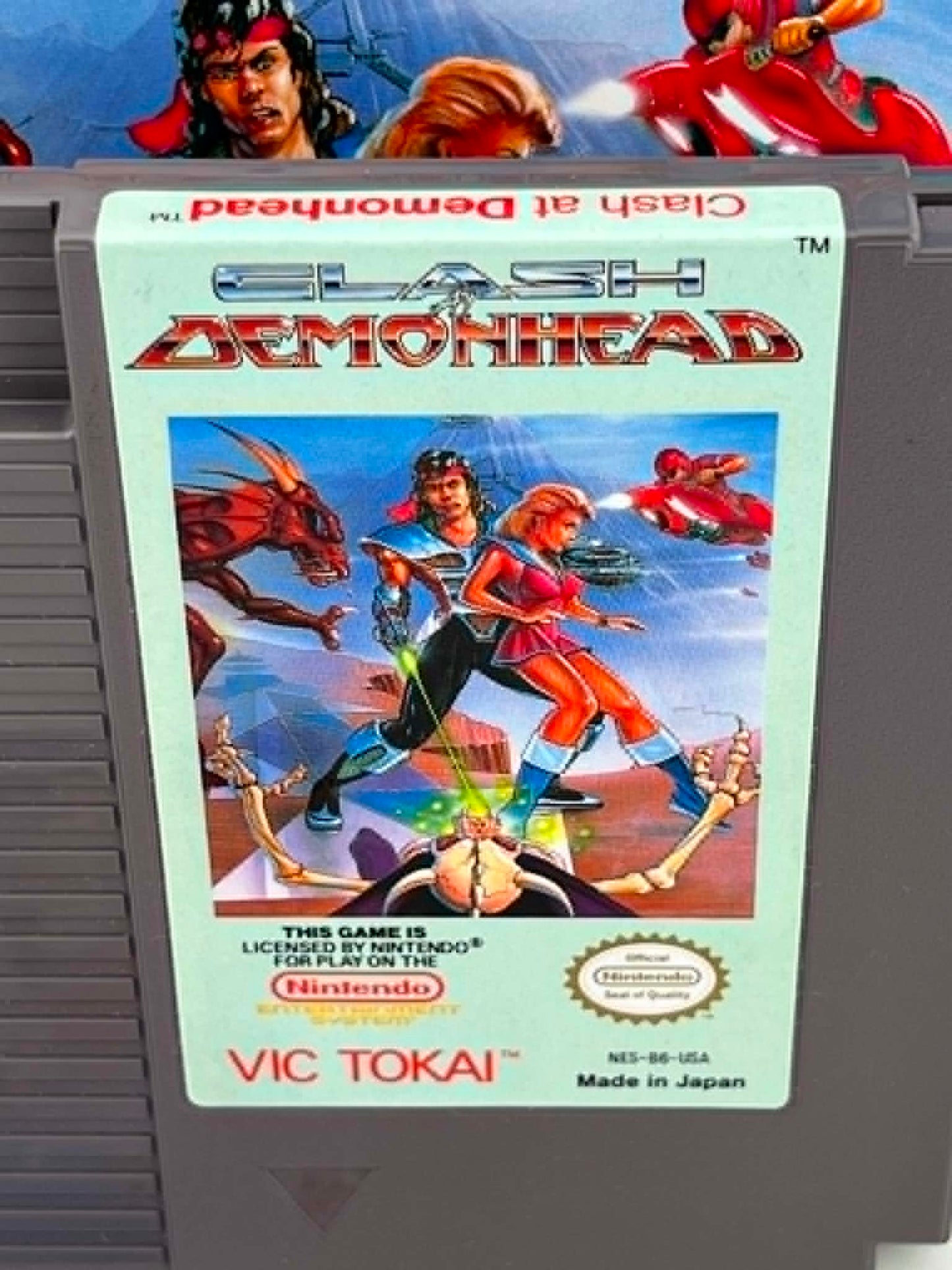 CLASH AT DEMONHEAD EN BOITE NINTENDO NES