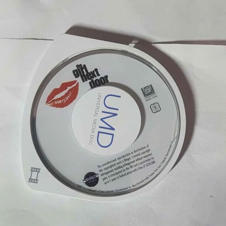 The Girl Next Door Umd Video Film Playstation Portable PSP sony