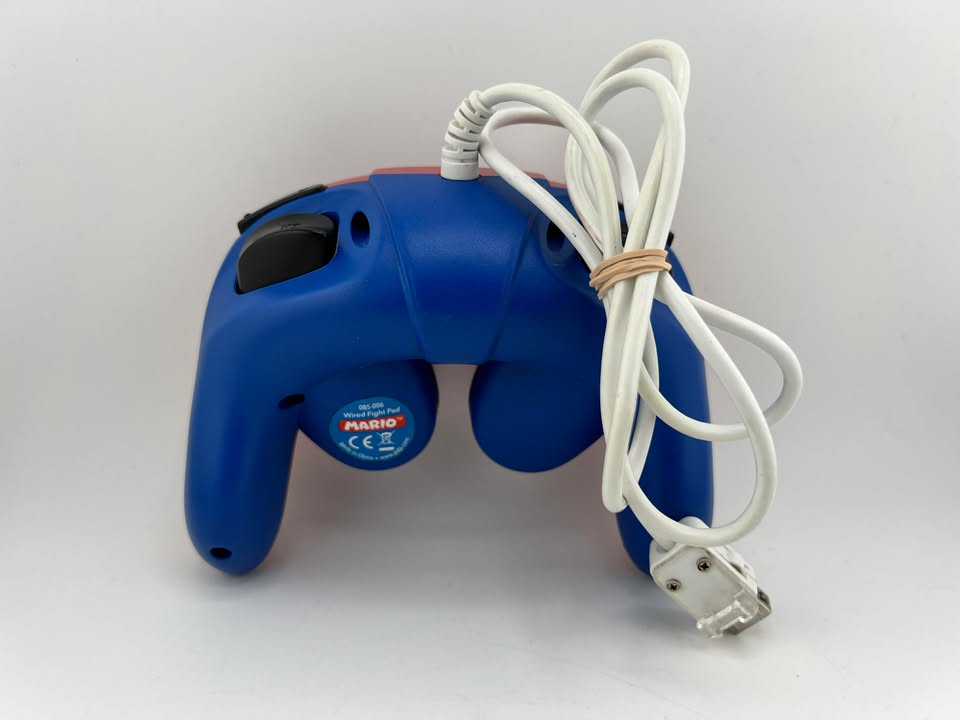 Manette filaire de Combat Mario Nintendo Wii