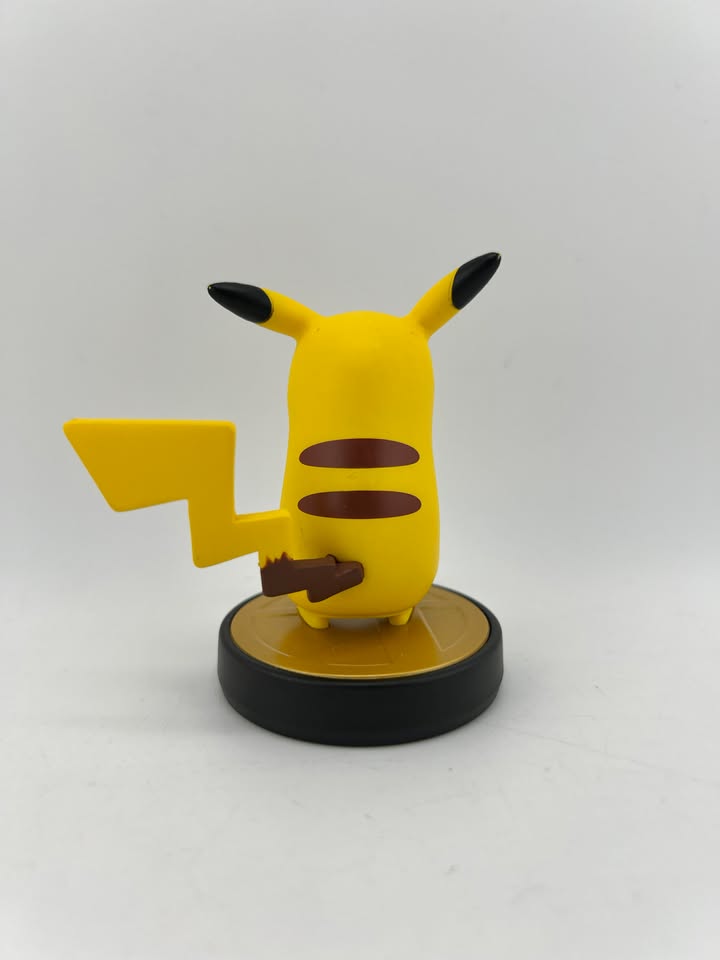 Pikachu Amiibo Smash series