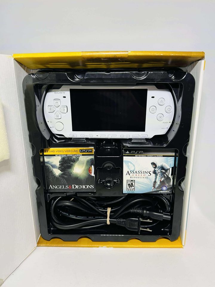 CONSOLE PLAYSTATION PORTABLE PSP 3000 Limited Edition Assassin's Creed Bloodlines Blanche White - jeux video game-x