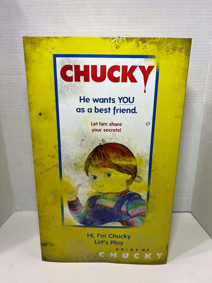 Figurine Mezco 15" Child's Play Chucky Doll with Stapled Scarred Face Knife