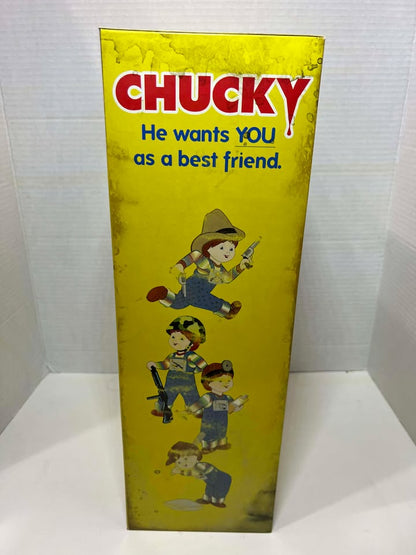 Figurine Mezco 15" Child's Play Chucky Doll with Stapled Scarred Face Knife