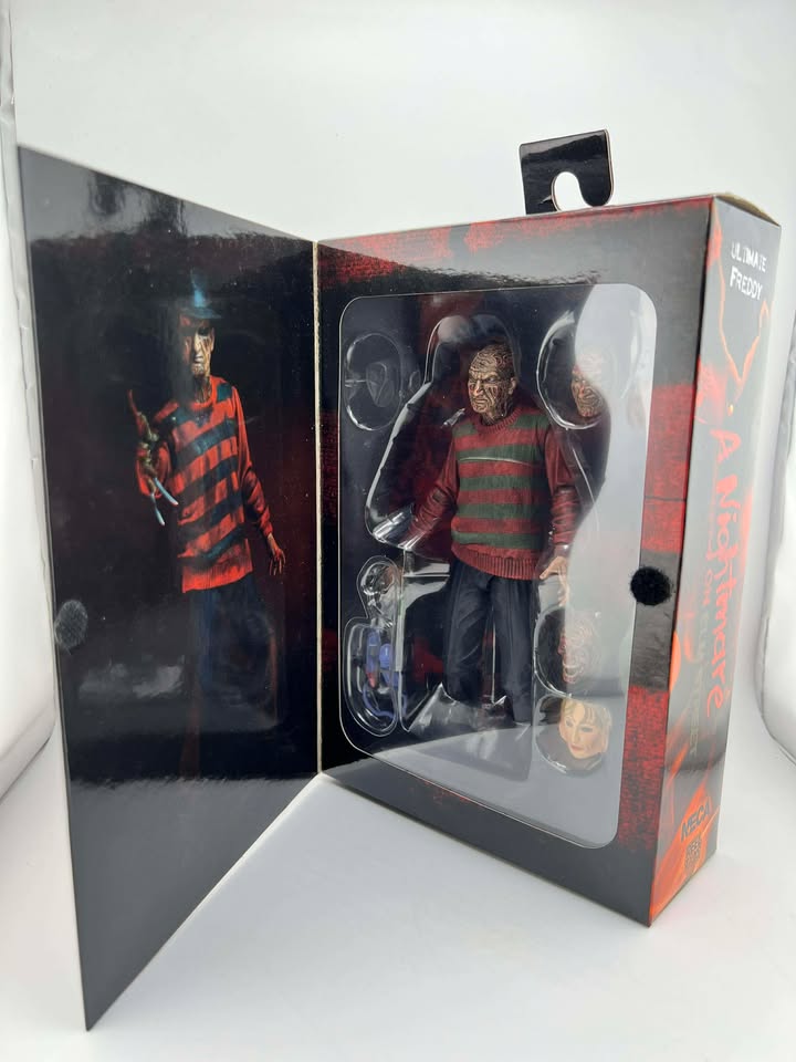 Figurine Neca Ultime Freddy 30e anniversaire Freddy Krueger