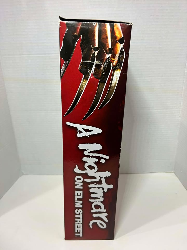 Rubie's Freddy Krueger Nightmare On Elm Street Supreme Ed Replica Metal Glove