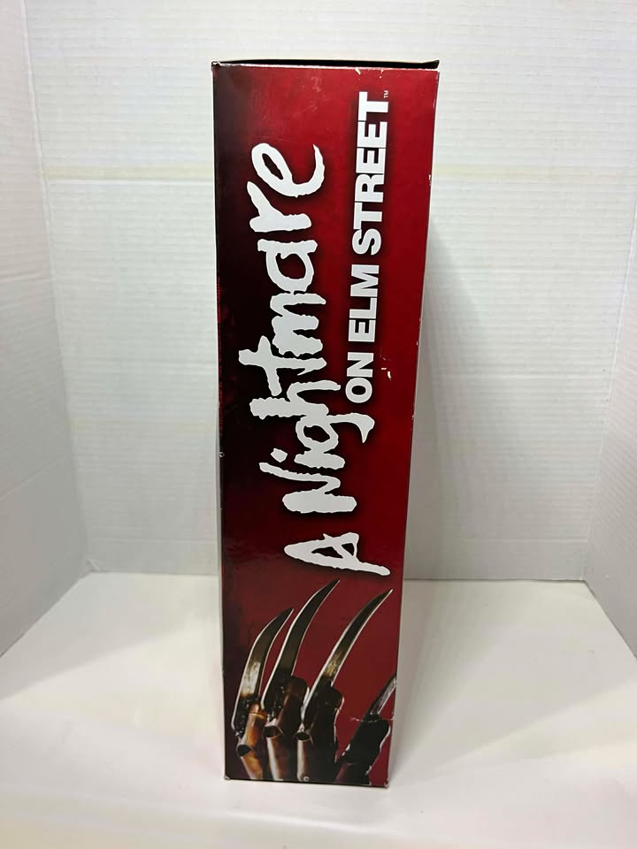Rubie's Freddy Krueger Nightmare On Elm Street Supreme Ed Replica Metal Glove