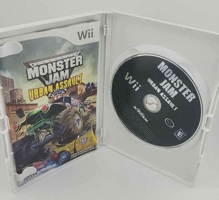 Monster Jam Urban Assault Nintendo Wii ACTIVISION