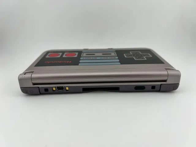 Console Nintendo 3DS XL Retro NES Edition