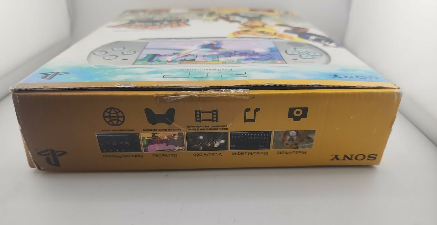 Console PSP 3001 Limited Edition Ratchet & Clank Version Mystic Silver Playstation Portable PSP