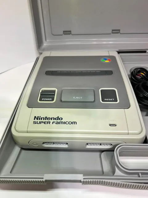 Console Super Famicom System HVC-002 Import Japonais avec valise