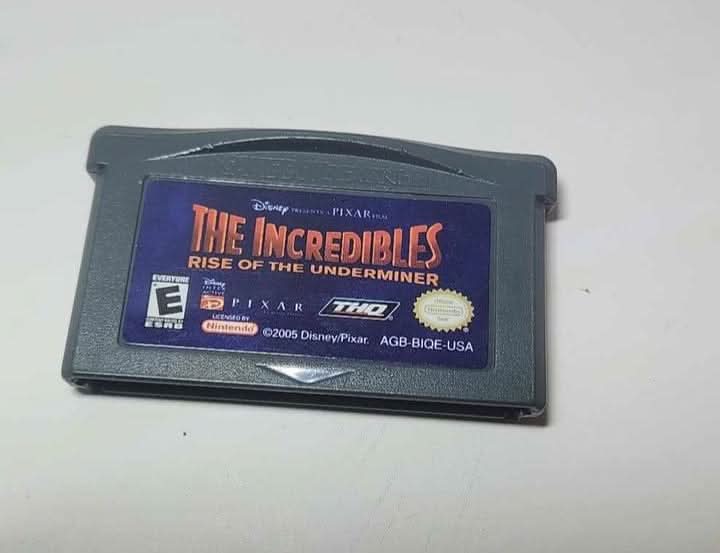The Incredibles Rise of the Underminer Game Boy Advance GBA jeux video game-x
