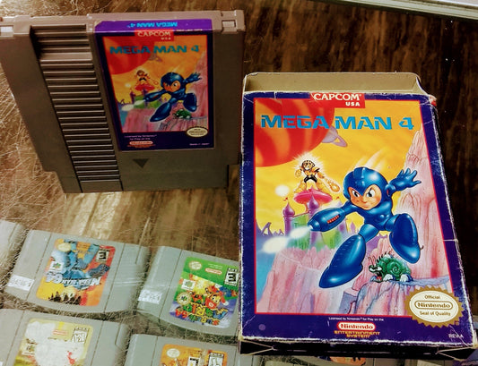MEGA MAN 4 EN BOITE NINTENDO NES - jeux video game-x